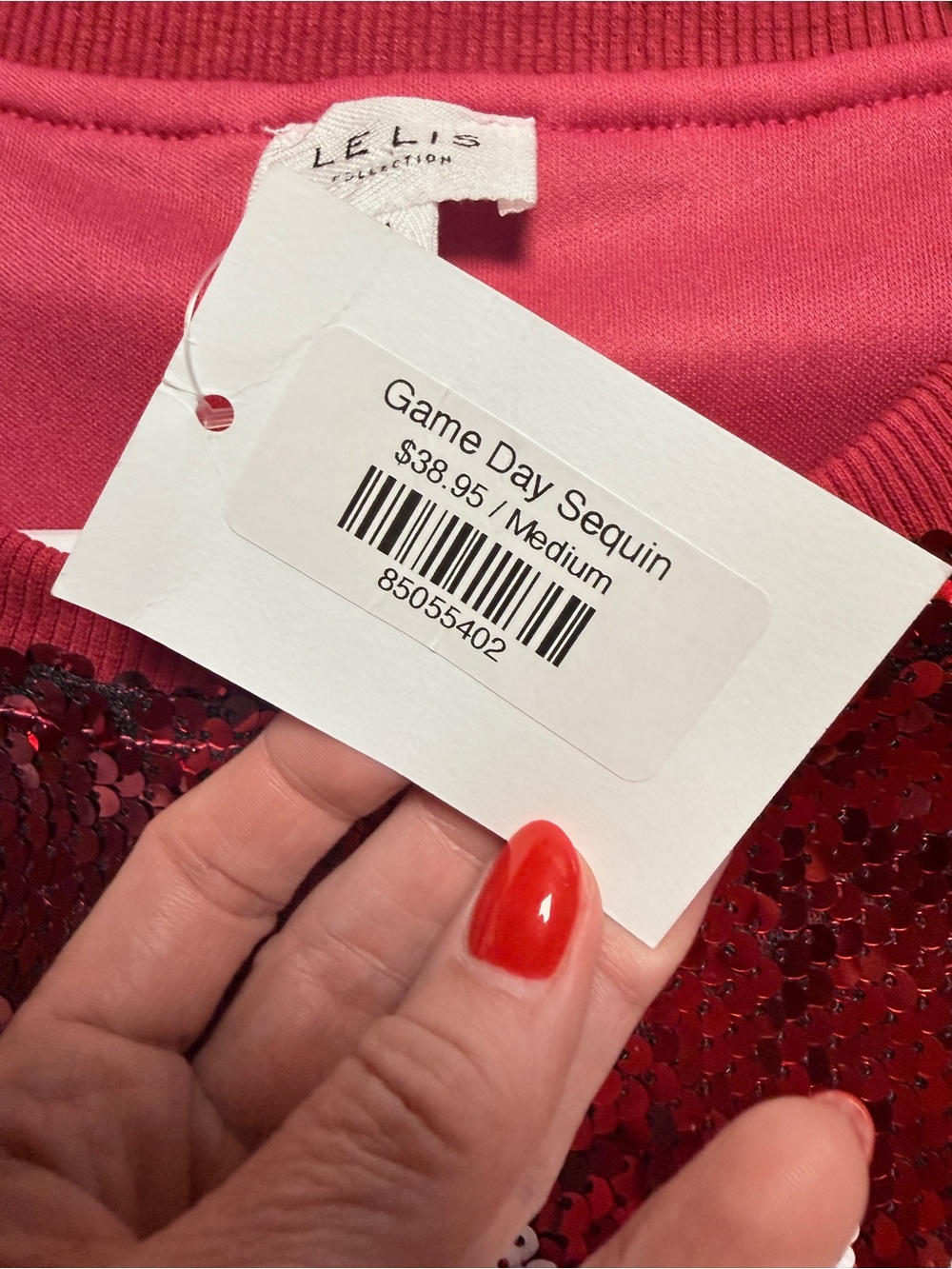 NWT LE LIS GAME DAY RED SEQUIN LINED OVERSIZED CROPPED SHORT SLEEVE - Picture 3 of 7